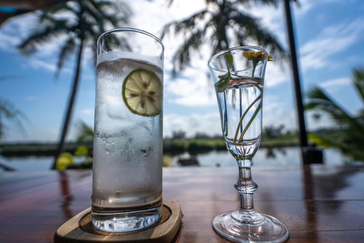 Hoi An Riverside Resort & Spa Экстерьер фото